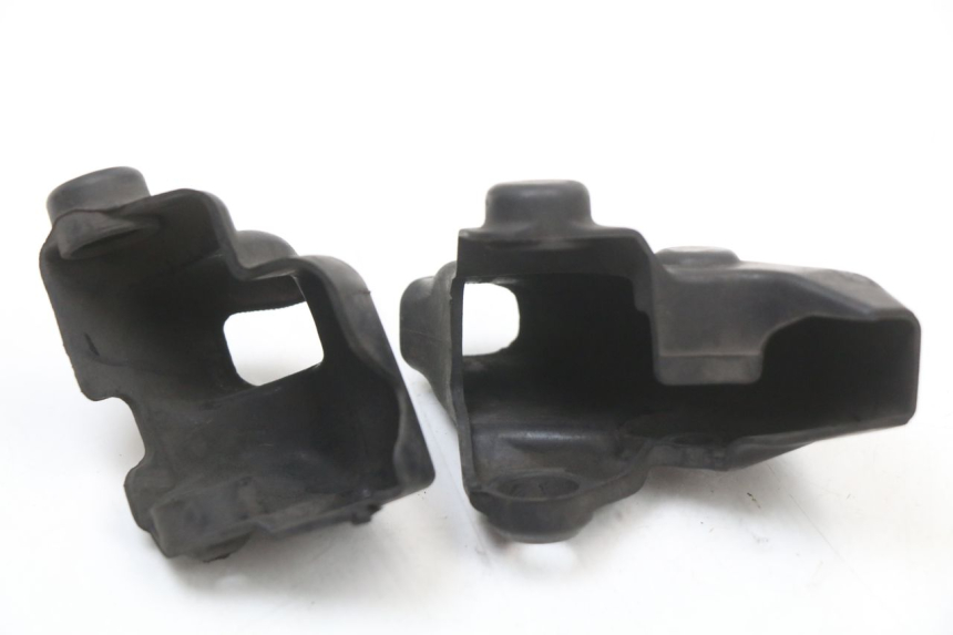 photo de OSŁONA POMPY HAMULCOWEJ MBK MW TRYPTIK 125 (2014 - 2016) - Zbliżenie techniczne