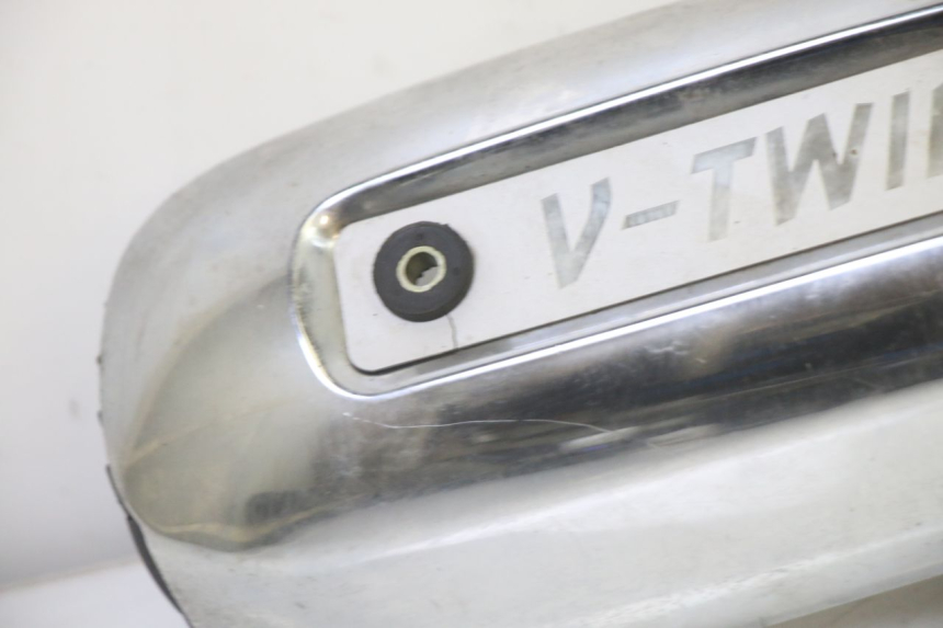 photo de OSŁONA SILNIKA HYOSUNG GV AQUILA 125 (2000 - 2009) - Zoom stanu zużycia