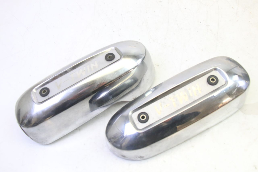 photo de OSŁONA SILNIKA HYOSUNG GV AQUILA 125 (2000 - 2009) - Zbliżenie techniczne