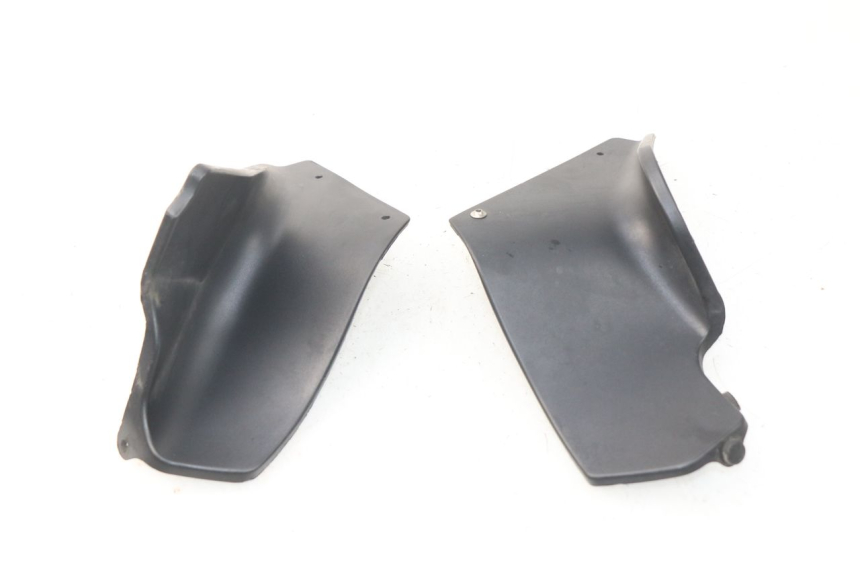 photo de OSŁONA SILNIKA MV AGUSTA BRUTALE R WALLY 910 (2008 - 2008) - Inny kąt widzenia