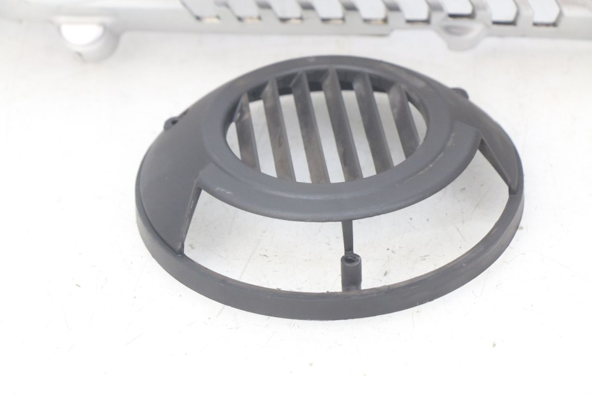 photo de OSŁONA SILNIKA PEUGEOT GEOPOLIS 400 (2007 - 2013) - Stan powierzchni