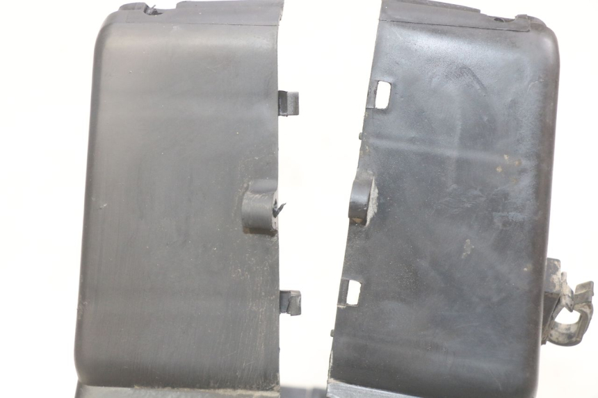 photo de OSŁONA SILNIKA REVATTO IMPERATOR 125 (2007 - 2015) - Zbliżenie techniczne