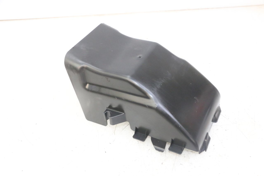 photo de OSŁONA SILNIKA PEUGEOT JET FORCE CARBU 50 (2003 - 2016) - Inny kąt widzenia