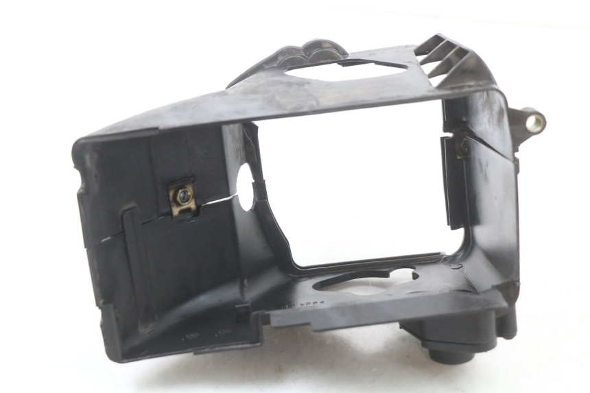 photo de OSŁONA SILNIKA PEUGEOT KISBEE 4T 50 (2018 - 2022) - Zbliżenie techniczne