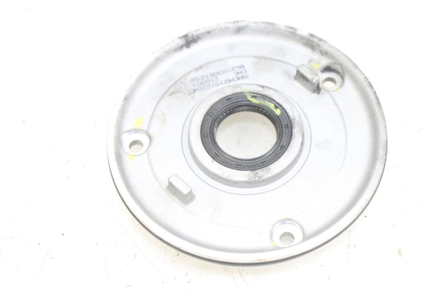 photo de OSŁONA SILNIKA PIAGGIO MEDLEY 125 (2016 - 2023) - Szczegół części