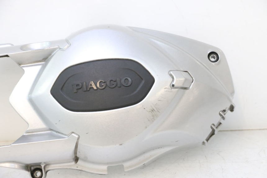photo de OSŁONA SILNIKA PIAGGIO MP3 LT 300 (2010 - 2016) - Oznaczenia i referencje