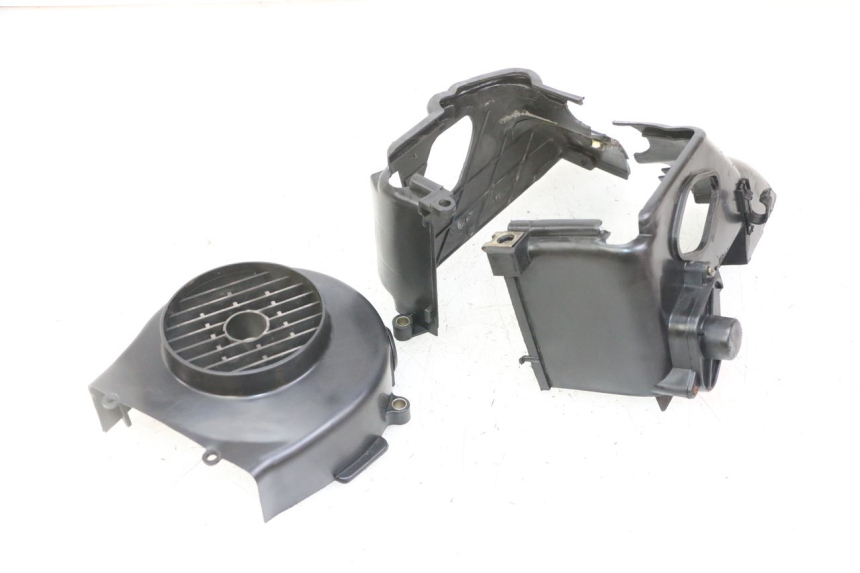 photo de OSŁONA SILNIKA PEUGEOT KISBEE 4T 50 (2010 - 2017) - Szczegół części