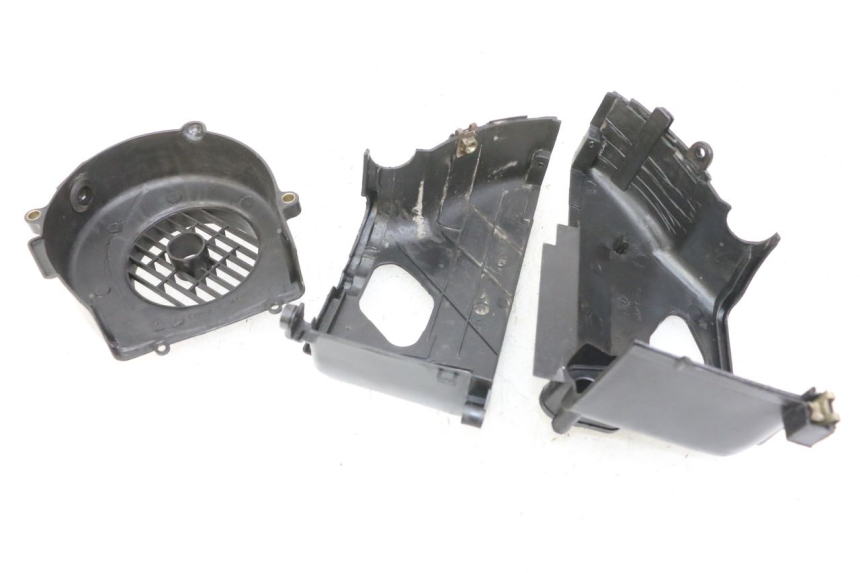 photo de OSŁONA SILNIKA PEUGEOT KISBEE 4T 50 (2010 - 2017) - Inny kąt widzenia