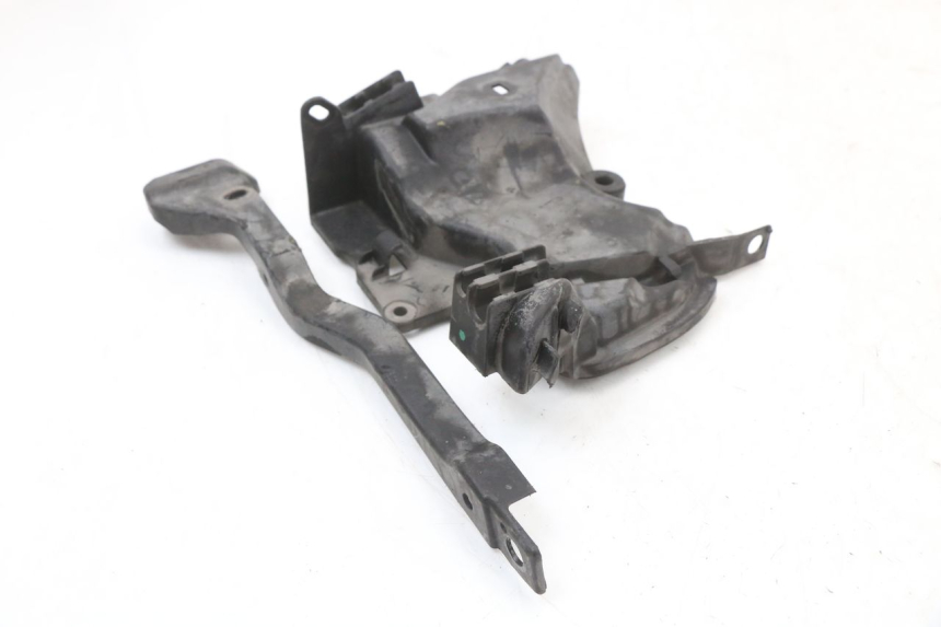 photo de OSŁONA SILNIKA HONDA SH ABS 125 (2012 - 2017) - Inny kąt widzenia