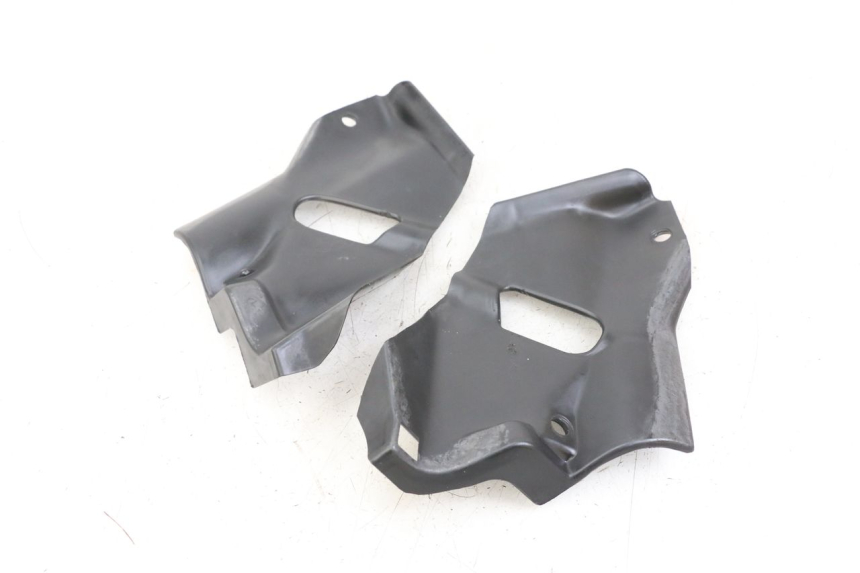 photo de OSŁONA SILNIKA TRIUMPH SPEED TRIPLE T301 900 (1994 - 1996) - Zoom stanu zużycia