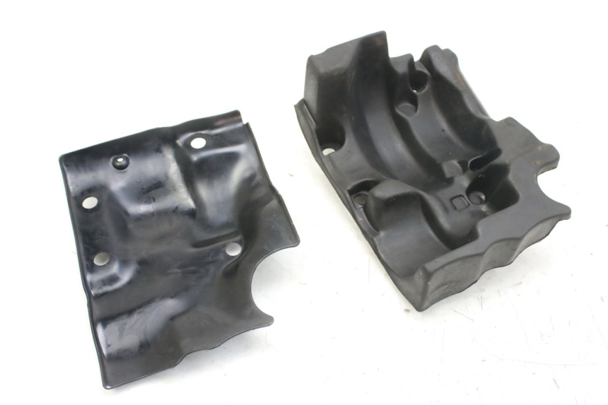 photo de OSŁONA SILNIKA TRIUMPH SPRINT ST 955 (1999 - 2001) - Szczegół części