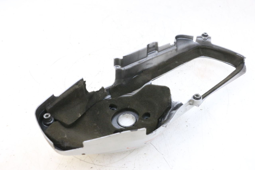 photo de OSŁONA SILNIKA PIAGGIO VESPA GTS SUPER IE 125 (2009 - 2016) - Inny kąt widzenia