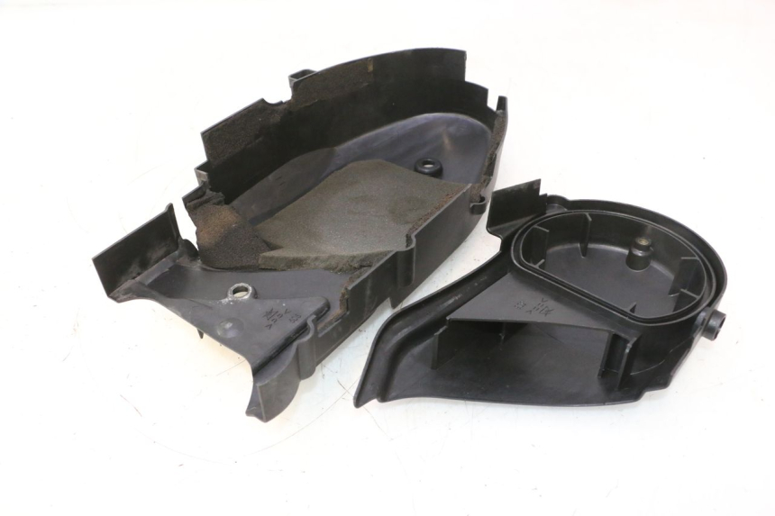 photo de OSŁONA SILNIKA YAMAHA YP MAJESTY 125 (1998 - 2001) - Zoom stanu zużycia