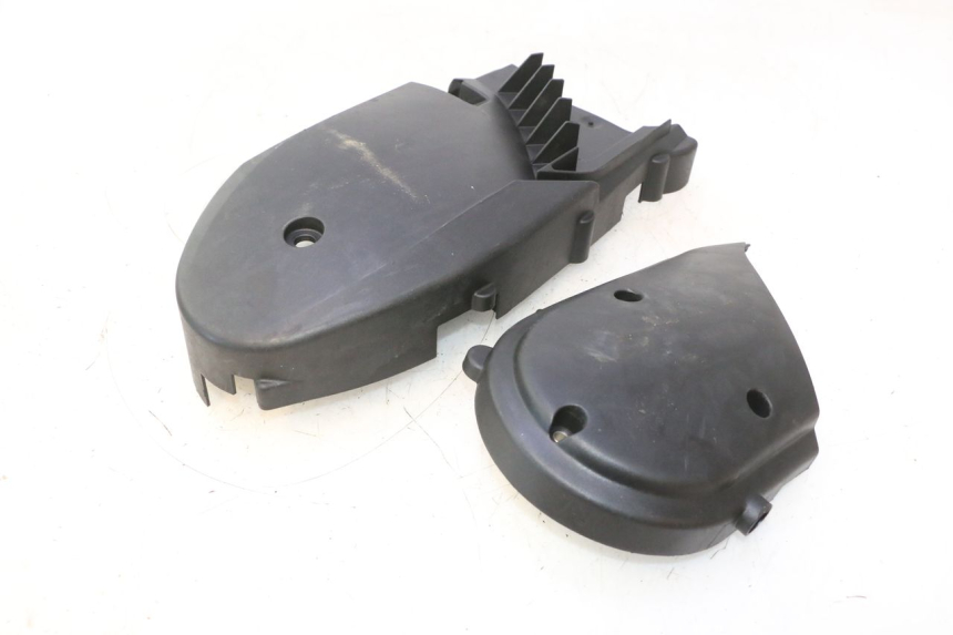 photo de OSŁONA SILNIKA YAMAHA YP MAJESTY 125 (1998 - 2001) - Zbliżenie techniczne