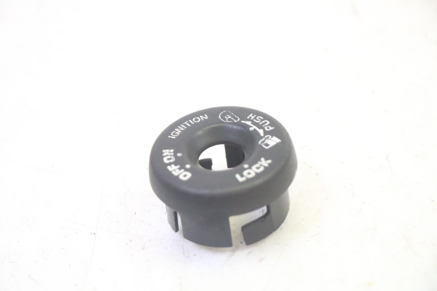 photo de OBUDOWA STACYJKI HONDA FES S-WING SWING ABS 125 (2007 - 2015) - Widok główny