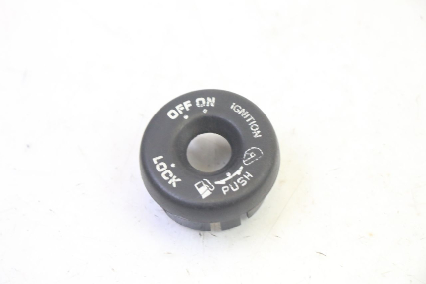 photo de OBUDOWA STACYJKI HONDA FES S-WING SWING ABS 125 (2007 - 2015) - Szczegół części