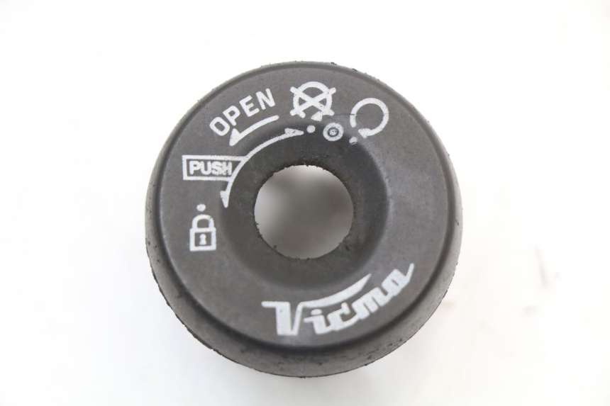 photo de OBUDOWA STACYJKI RENAULT KOURANOS 125 (2001 - 2004) - Widok główny