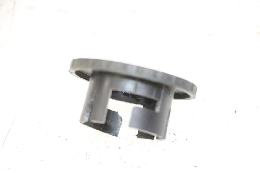 photo de OSŁONA STACYJKI PEUGEOT TWEET 4T 50 (2014 - 2019) - Szczegół części