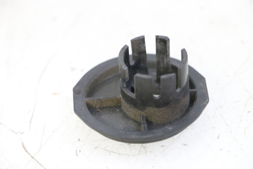 photo de OBUDOWA STACYJKI SUZUKI BURGMAN 125 (2015 - 2017) - Szczegół części