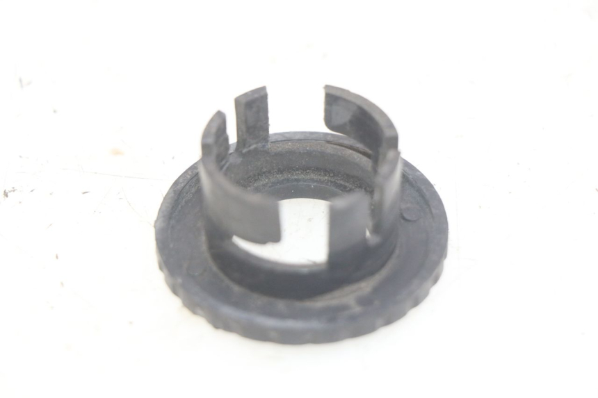 photo de OBUDOWA STACYJKI SYM SYMPHONY 125 (2009 - 2015) - Szczegół części