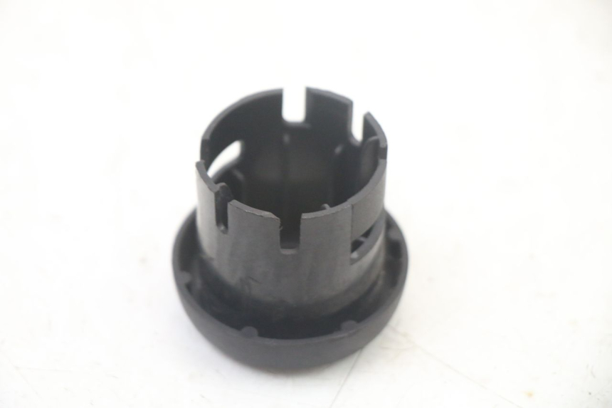 photo de OBUDOWA STACYJKI YAMAHA YP MAJESTY 125 (2007 - 2010) - Zoom stanu zużycia