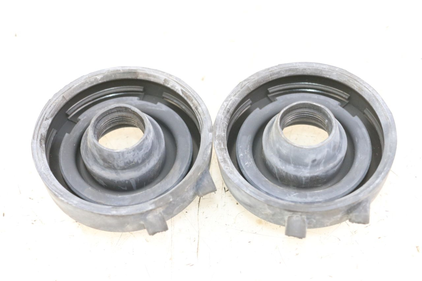 photo de OSŁONA PRZECIWPYŁOWA REFLEKTORA SUZUKI BURGMAN 125 (2018 - 2021) - Szczegół części