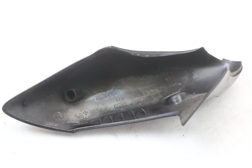 photo de OSŁONA LUSTERKA BMW C1 125 (2000 - 2003) - Punkty mocowania