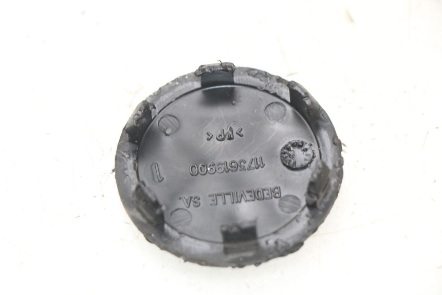 photo de OSŁONA KOŁA PEUGEOT ELYSTAR 50 (2002 - 2014) - Zoom stanu zużycia