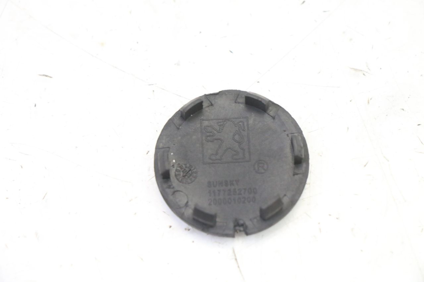 photo de OSŁONA KOŁA PEUGEOT VIVACITY NEW 4T 50 (2008 - 2017) - Zoom stanu zużycia