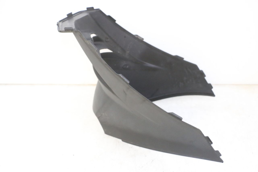 photo de OSŁONA POD SIEDZENIEM KYMCO AGILITY NAKED RENOUVO 2T 50 (2011 - 2018) - Szczegół części