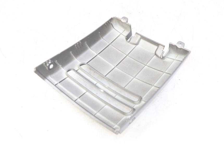 photo de OSŁONA POD SIEDZENIEM PEUGEOT DJANGO 4T 50 (2014 - 2019) - Szczegół części