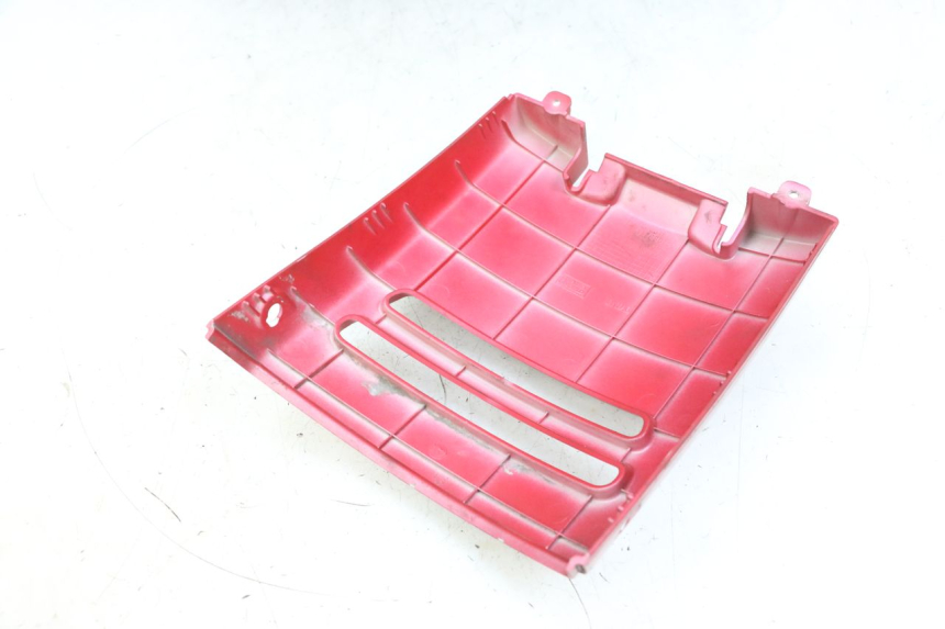 photo de OSŁONA POD SIEDZENIEM PEUGEOT DJANGO 4T 50 (2014 - 2019) - Zoom stanu zużycia