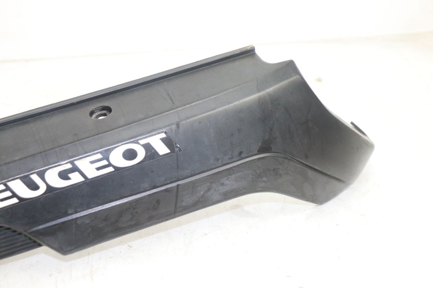 photo de PRAWA OSŁONA POD SIEDZENIEM PEUGEOT 103 SPX CLIP 50 (1989 - 1992) - Zoom stanu zużycia