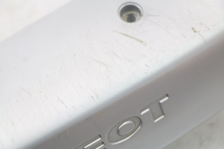 photo de OSŁONA POD SIODŁEM PRAWA PEUGEOT 103 VOGUE VS2 50 (2004 - 2017) - Zbliżenie techniczne