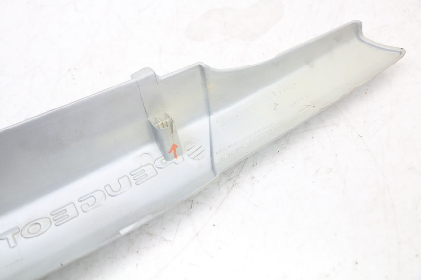 photo de OSŁONA POD SIODŁEM PRAWA PEUGEOT 103 VOGUE VS2 50 (2004 - 2017) - Część sprawdzona