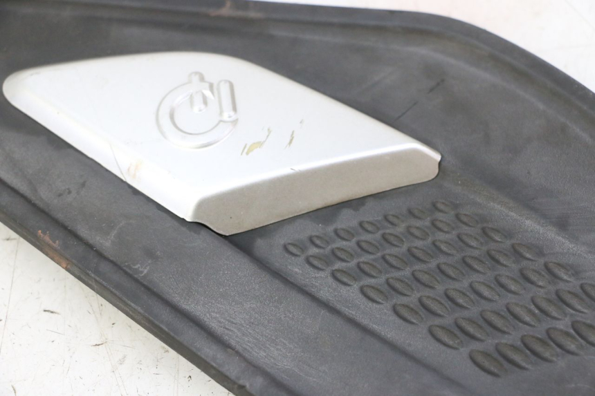 photo de OSŁONA POD SIODŁEM PRAWA QUADRO 4 4D 350 (2015 - 2018) - Inny kąt widzenia