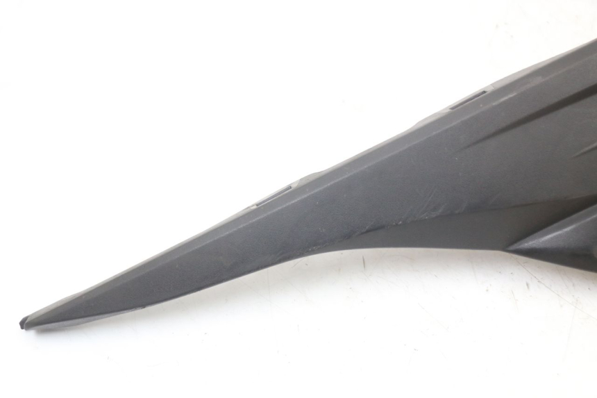 photo de OSŁONA POD SIEDZENIEM PRAWA SUZUKI ADDRESS 110 (2015 - 2020) - Zoom stanu zużycia