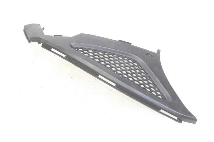 photo de OSŁONA POD SIODŁEM PRAWA KYMCO AGILITY RS 4T 50 (2009 - 2013) - Zoom stanu zużycia