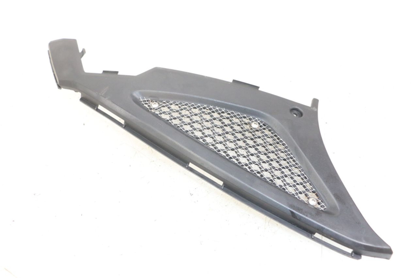 photo de OSŁONA POD SIODŁEM PRAWA KYMCO AGILITY RS 4T 50 (2009 - 2013) - Inny kąt widzenia