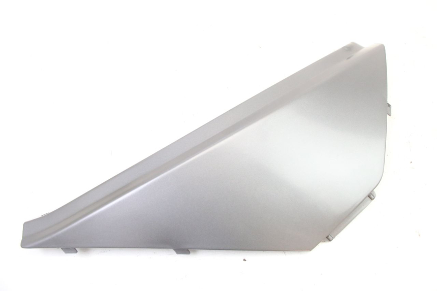 photo de OSŁONA POD SIODŁEM PRAWA APRILIA ATLANTIC 125 (2003 - 2009) - Widok główny