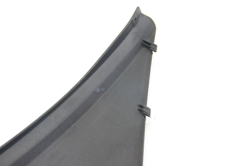 photo de OSŁONA POD SIODŁEM PRAWA APRILIA ATLANTIC 500 (2002 - 2003) - Stan powierzchni