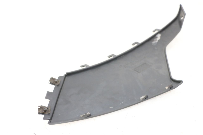 photo de OSŁONA POD SIODŁEM PRAWA BMW C1 125 (2000 - 2003) - Szczegół części