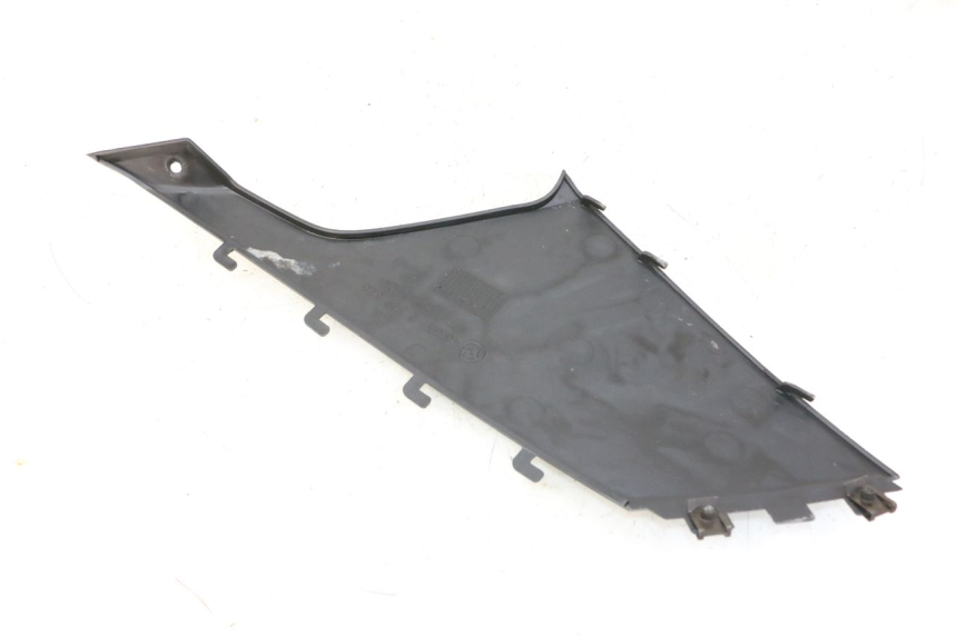 photo de OSŁONA POD SIODŁEM PRAWA BMW C1 125 (2000 - 2003) - Zoom stanu zużycia