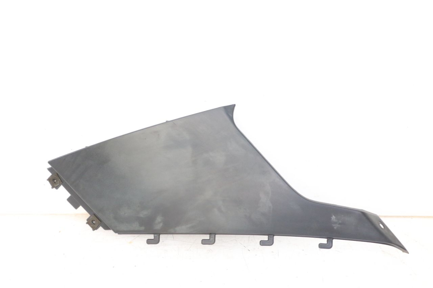 photo de OSŁONA POD SIODŁEM PRAWA BMW C1 125 (2000 - 2003) - Inny kąt widzenia