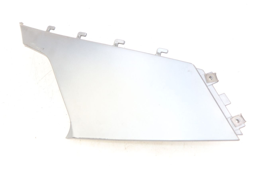 photo de OSŁONA POD SIODŁEM PRAWA BMW C1 125 (2000 - 2003) - Widok główny