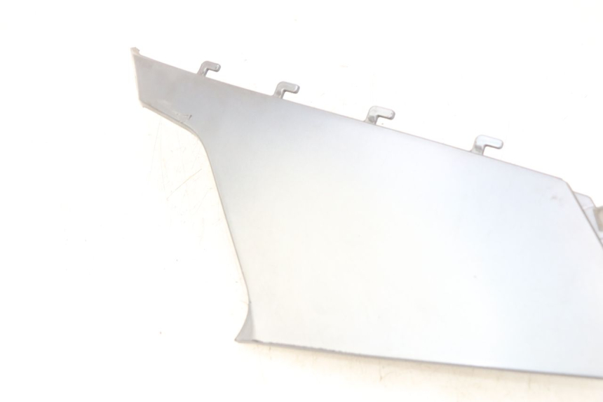 photo de OSŁONA POD SIODŁEM PRAWA BMW C1 125 (2000 - 2003) - Widok ogólny