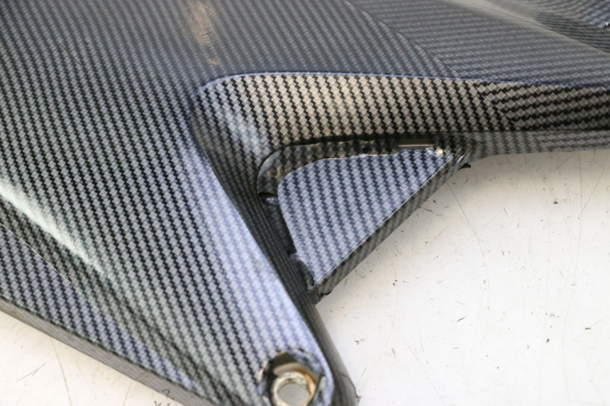 photo de PRAWA OSŁONA POD SIEDZENIEM HONDA CB F HORNET 600 (2005 - 2006) - Oznaczenia i referencje