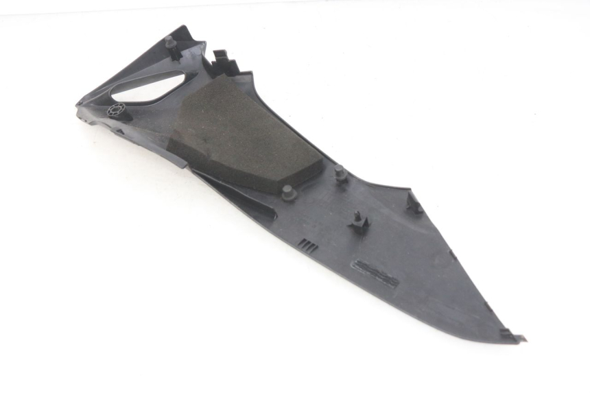 photo de OSŁONA POD SIODŁEM PRAWA HONDA CBRF CBR-F PC41 600 (2011 - 2013) - Zoom stanu zużycia