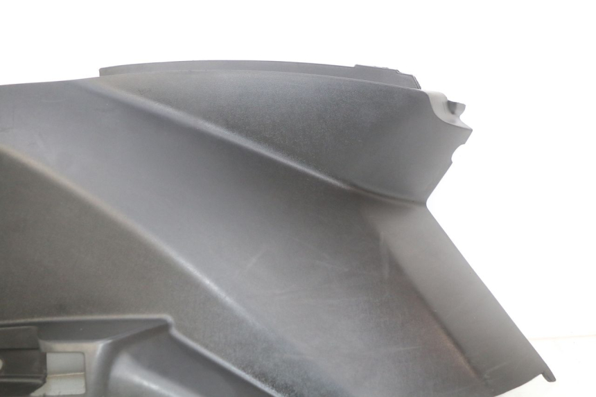 photo de OSŁONA POD SIODŁEM PRAWA PEUGEOT CITYSTAR AIR 125 (2014 - 2017) - Część sprawdzona