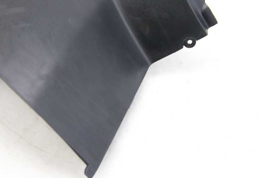 photo de OSŁONA POD SIEDZENIEM PRAWA PEUGEOT CITYSTAR 125 (2011 - 2017) - Szczegół części